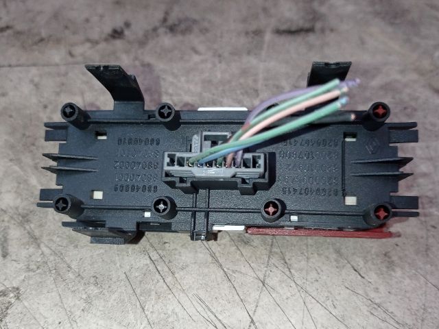 bontott RENAULT MEGANE II Vészvillogó Kapcsoló