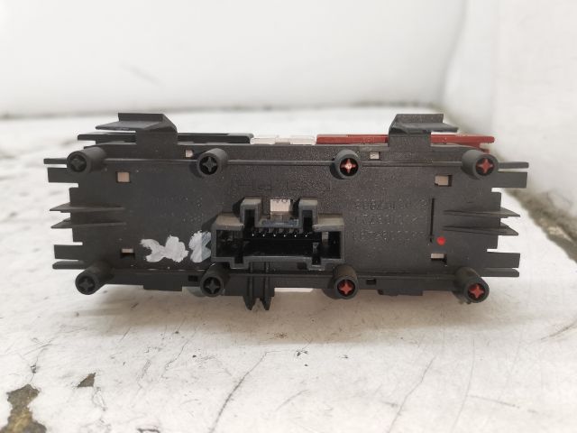 bontott RENAULT MEGANE II Vészvillogó Kapcsoló