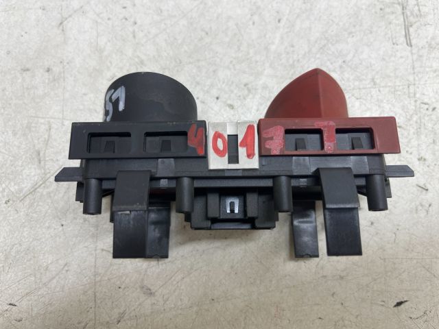 bontott RENAULT MEGANE II Vészvillogó Kapcsoló