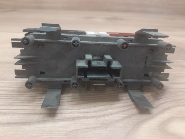 bontott RENAULT MEGANE II Vészvillogó Kapcsoló