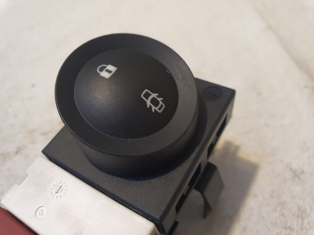 bontott RENAULT MEGANE II Vészvillogó Kapcsoló