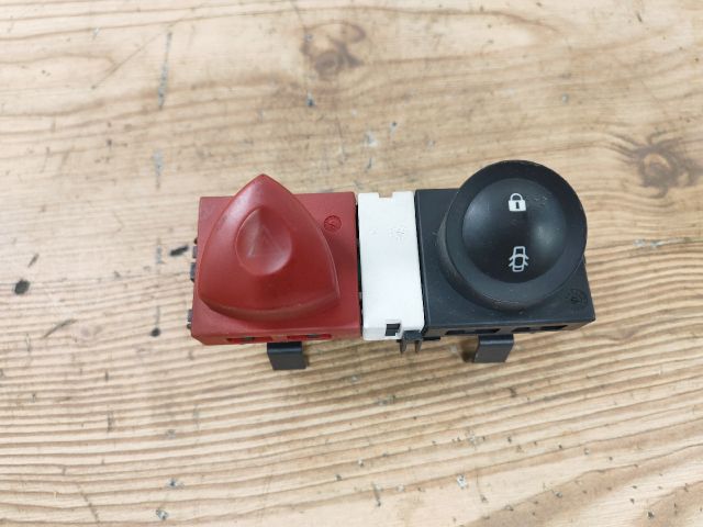 bontott RENAULT MEGANE II Vészvillogó Kapcsoló