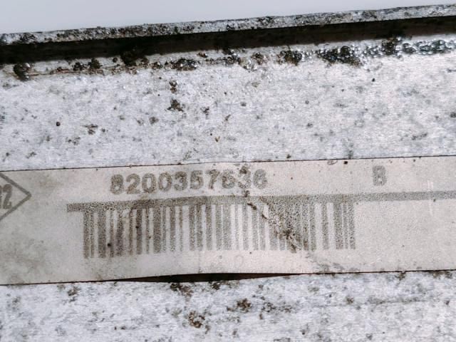 bontott RENAULT MEGANE II Vízhűtő Radiátor Tartó