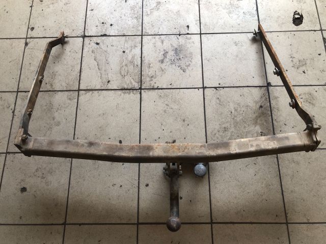 bontott RENAULT MEGANE II Vonóhorog