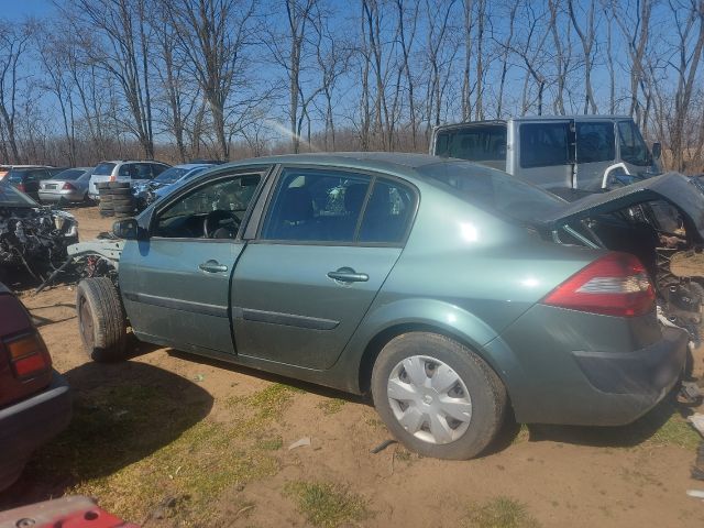 bontott RENAULT MEGANE II Vonóhorog