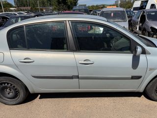 bontott RENAULT MEGANE II Vonóhorog