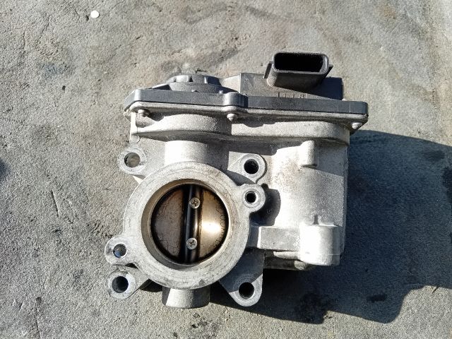 bontott RENAULT MEGANE III Fojtószelep (Elektromos)