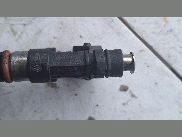 bontott RENAULT MEGANE III Porlasztó (1 db)