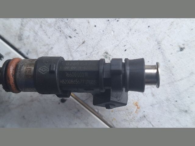 bontott RENAULT MEGANE III Porlasztó (1 db)