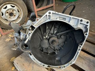 bontott RENAULT MEGANE III Váltó (Mechanikus)