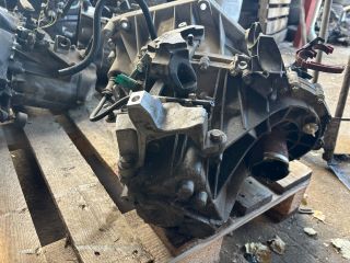 bontott RENAULT MEGANE III Váltó (Mechanikus)