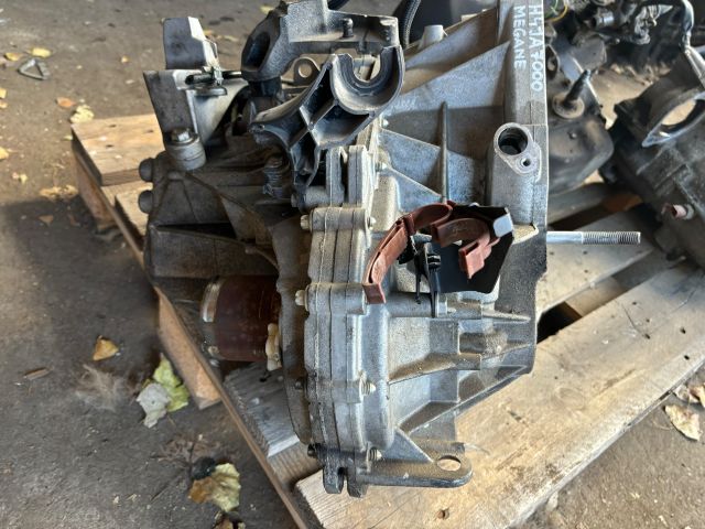 bontott RENAULT MEGANE III Váltó (Mechanikus)