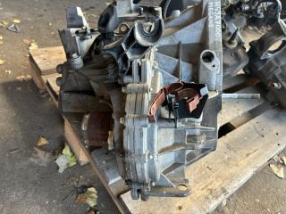 bontott RENAULT MEGANE III Váltó (Mechanikus)