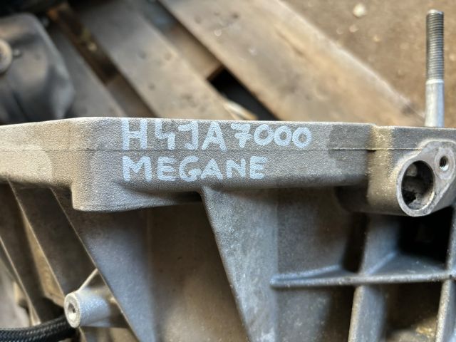 bontott RENAULT MEGANE III Váltó (Mechanikus)