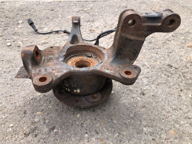 bontott RENAULT MEGANE III Bal első Csonkállvány Kerékaggyal