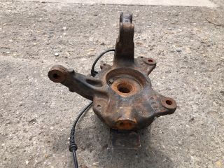 bontott RENAULT MEGANE III Bal első Csonkállvány Kerékaggyal