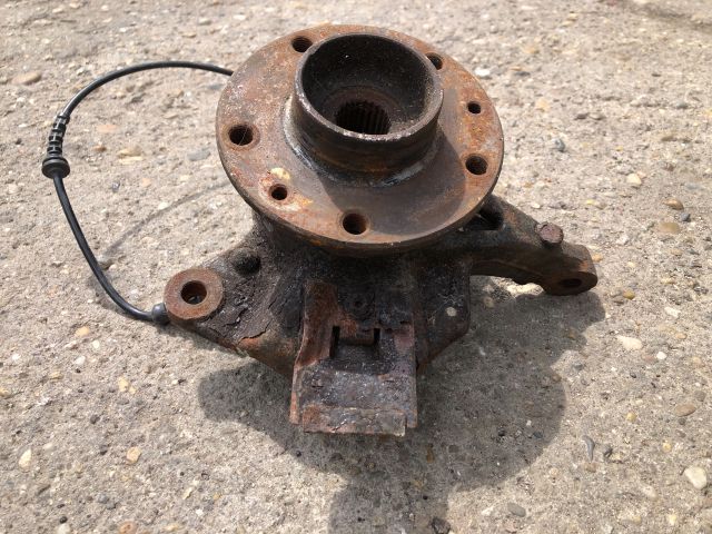 bontott RENAULT MEGANE III Bal első Csonkállvány Kerékaggyal