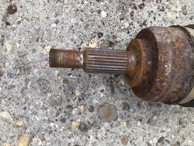 bontott RENAULT MEGANE III Bal Féltengely