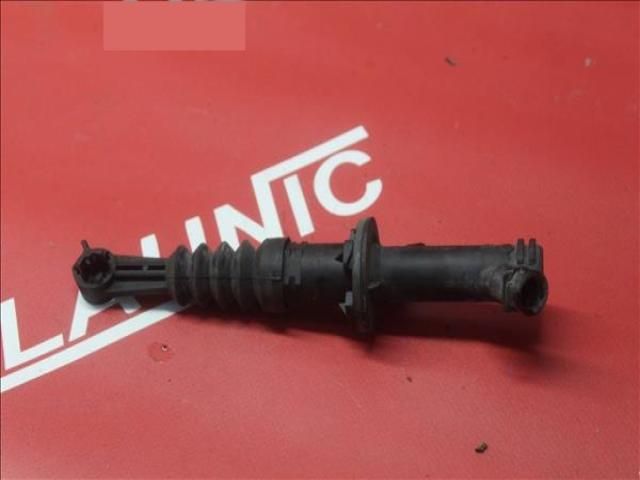 bontott RENAULT MEGANE III Kuplung Főhenger