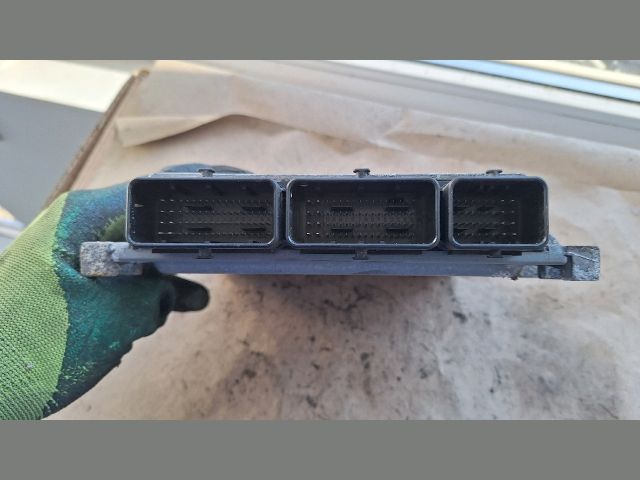 bontott RENAULT MEGANE III Motorvezérlő