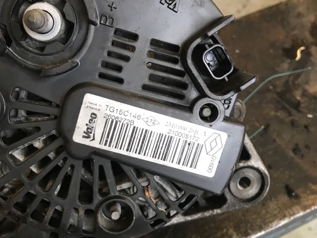 bontott RENAULT MEGANE III Generátor