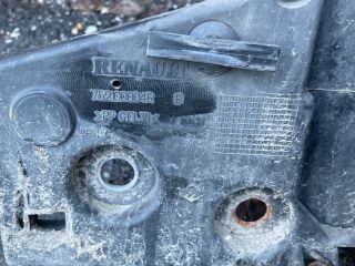 bontott RENAULT MEGANE III Homlokfal (Üres lemez)