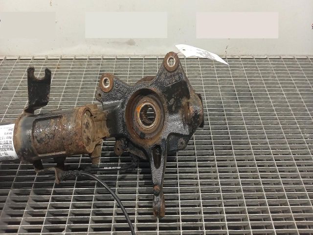 bontott RENAULT MEGANE III Bal első Csonkállvány