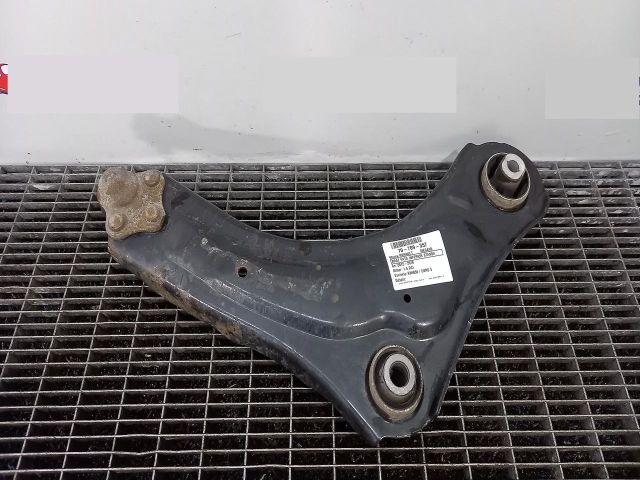 bontott RENAULT MEGANE III Bal első Lengőkar