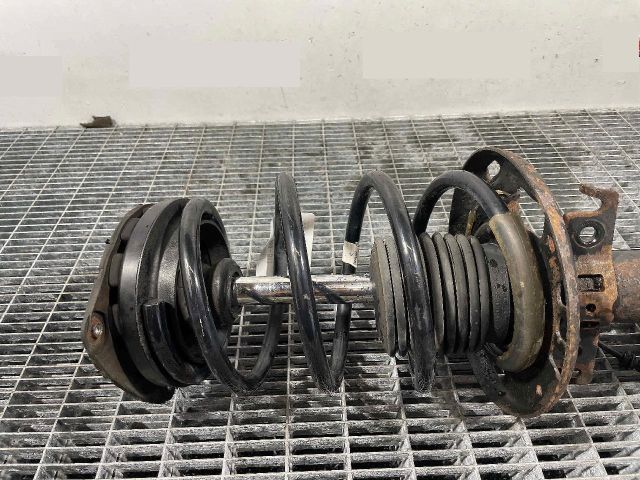 bontott RENAULT MEGANE III Első Rugó