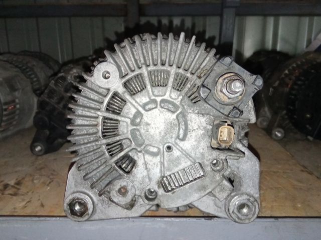 bontott RENAULT MEGANE III Generátor