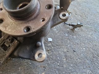 bontott RENAULT MEGANE III Jobb első Csonkállvány Kerékaggyal