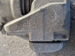 bontott RENAULT MEGANE III Jobb első Féknyereg Munkahengerrel