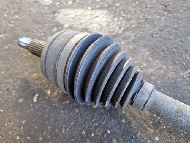 bontott RENAULT MEGANE III Jobb Féltengely