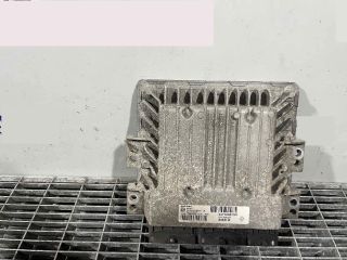 bontott RENAULT MEGANE III Motorvezérlő