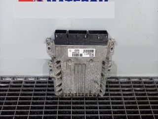 bontott RENAULT MEGANE III Motorvezérlő