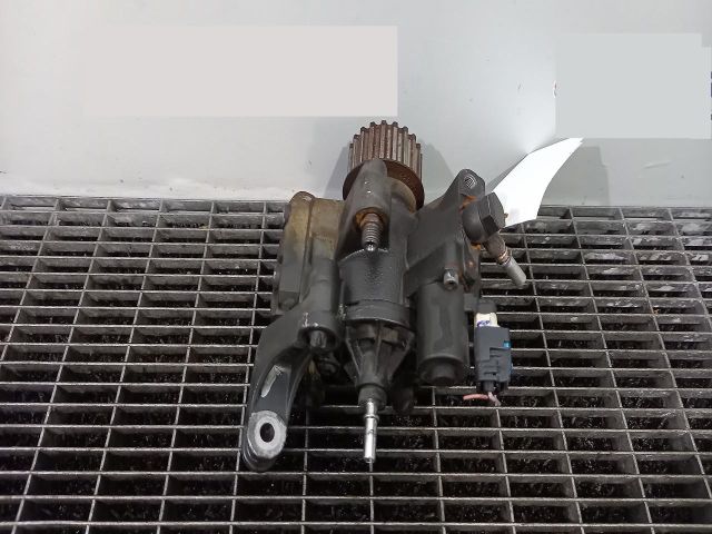 bontott RENAULT MEGANE III Nagynyomású Szivattyú