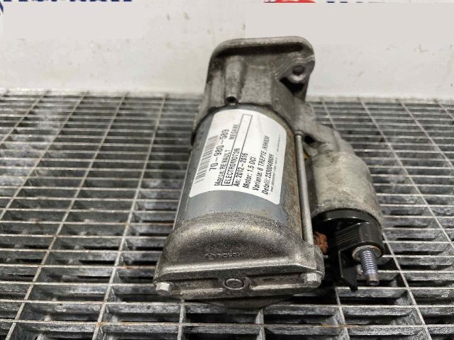 bontott RENAULT MEGANE III Önindító