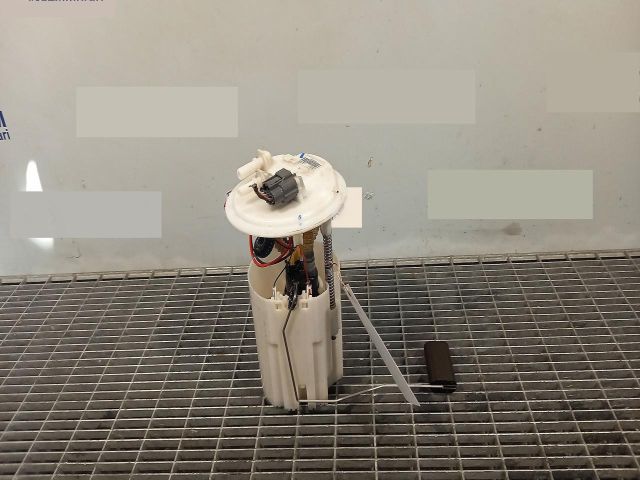 bontott RENAULT MEGANE III Üzemanyag Szivattyú