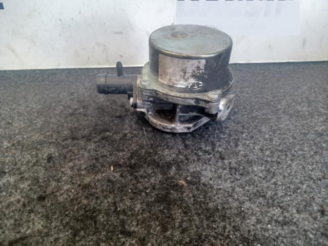 bontott RENAULT MEGANE III Vákumpumpa