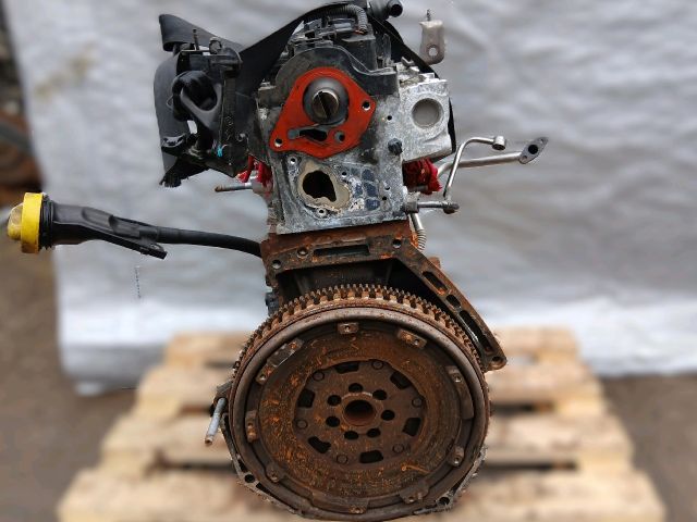 bontott RENAULT MEGANE III Szelepfedél