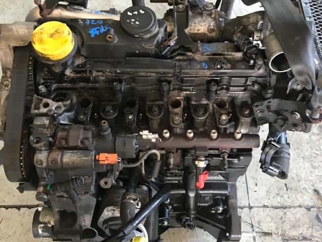 bontott RENAULT MEGANE III Motor (Fűzött blokk hengerfejjel)