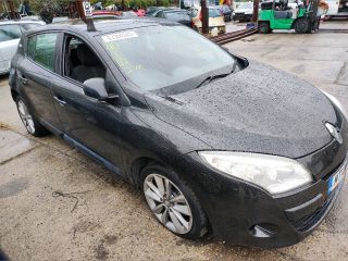 bontott RENAULT MEGANE III Motor (Fűzött blokk hengerfejjel)