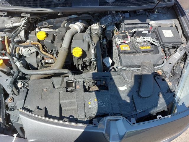 bontott RENAULT MEGANE III Motor (Fűzött blokk hengerfejjel)