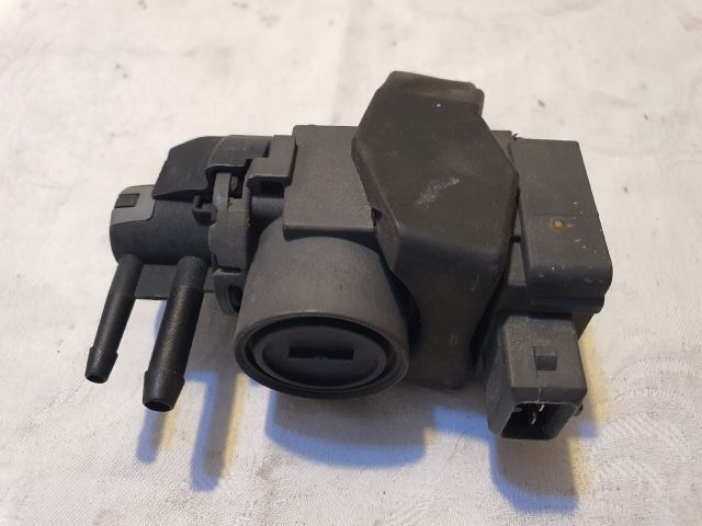 bontott RENAULT MEGANE III Turbó Vákum Szelep