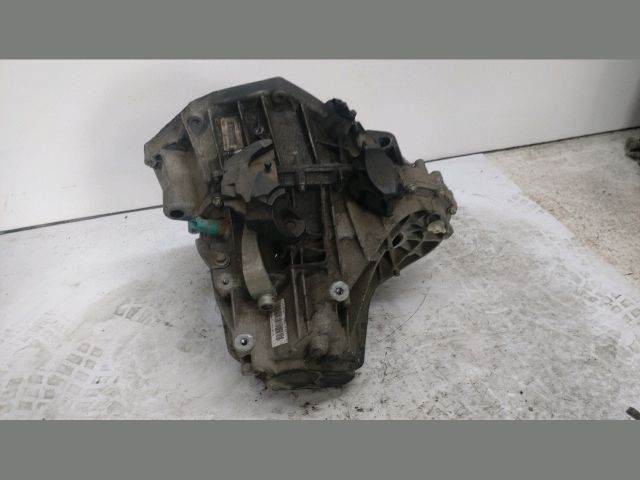 bontott RENAULT MEGANE III Váltó (Mechanikus)