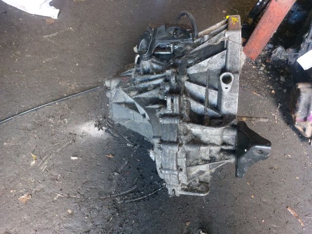 bontott RENAULT MEGANE III Váltó (Mechanikus)