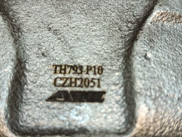 bontott RENAULT MEGANE III Bal első Féknyereg Munkahengerrel