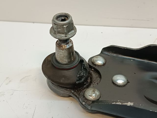 bontott RENAULT MEGANE III Bal első Lengőkar