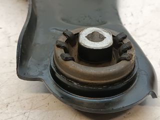 bontott RENAULT MEGANE III Bal első Lengőkar