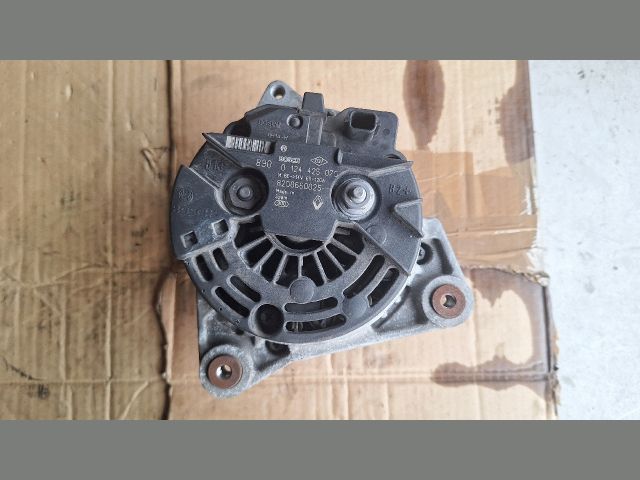 bontott RENAULT MEGANE III Generátor